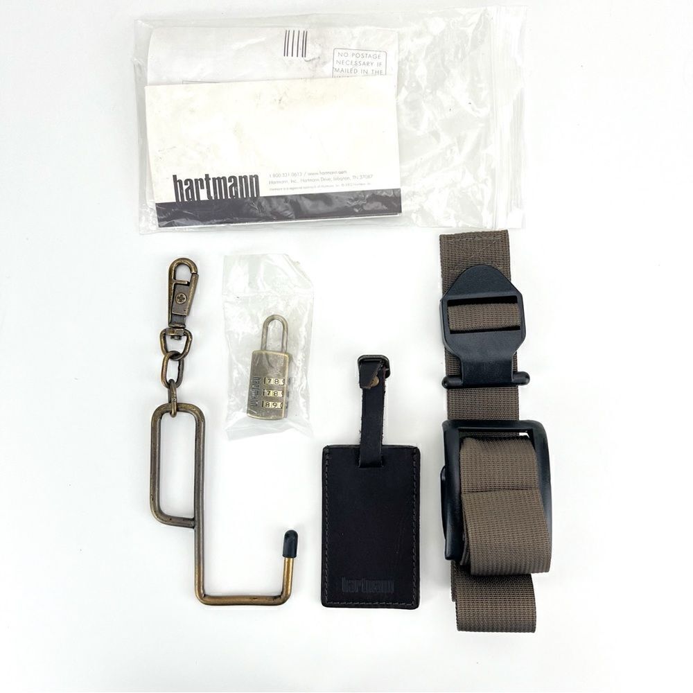 HARTMANN Signature Luggage Tag, Combination Lock, Luggage Accessory Hook